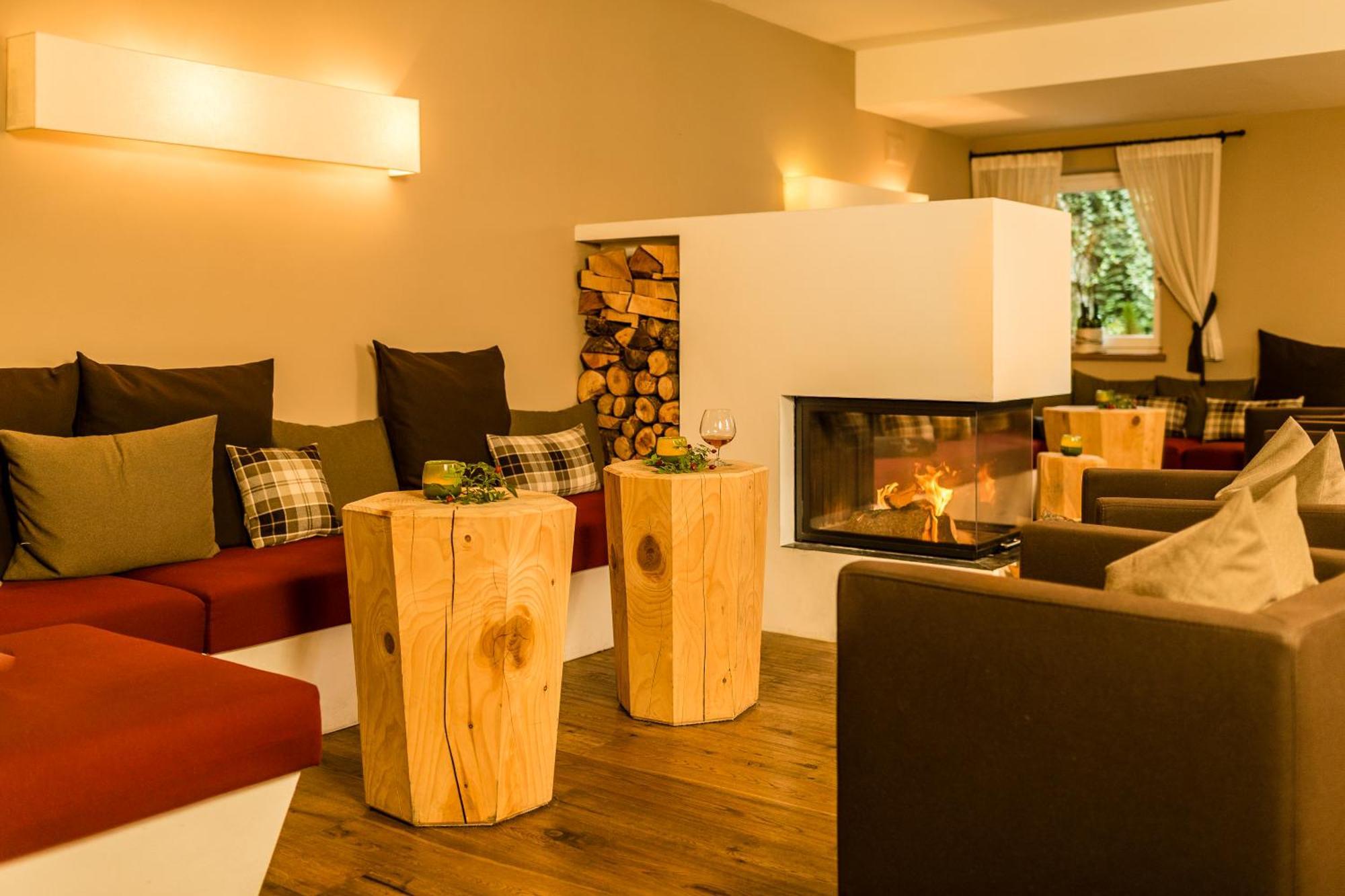 Hotel Mitterplatt Schenna Εξωτερικό φωτογραφία